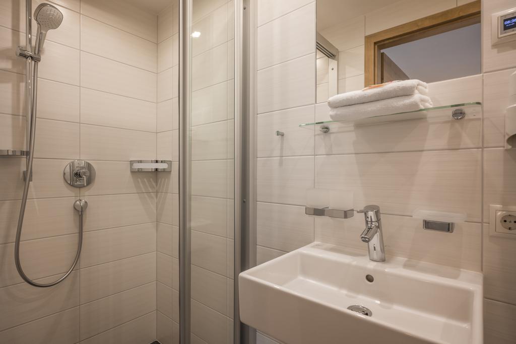 Garni Nill Hotell Schwendau Eksteriør bilde